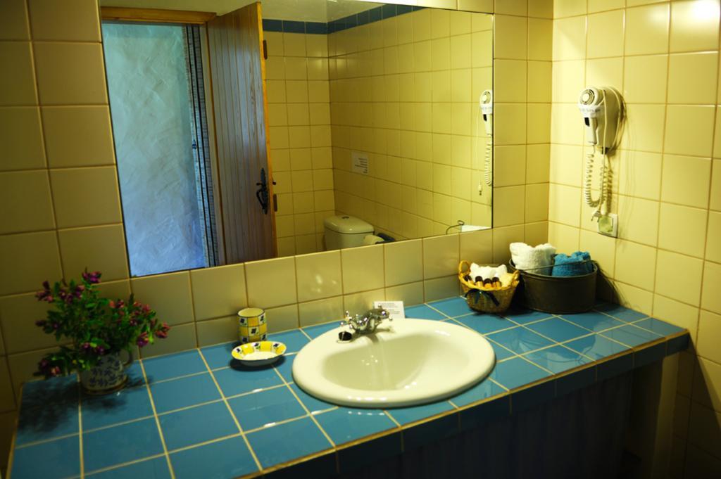 Casa Da Seiceira Guest House Sao Teotonio Room photo